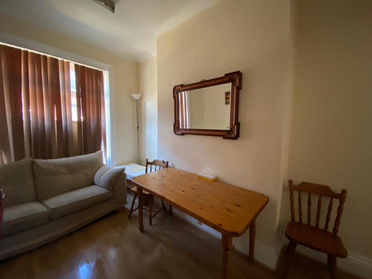 Central Bolton Accommodation Ruang foto