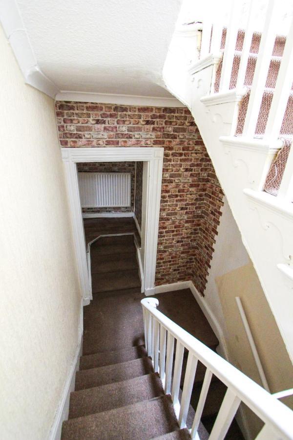 Central Bolton Accommodation Bagian luar foto