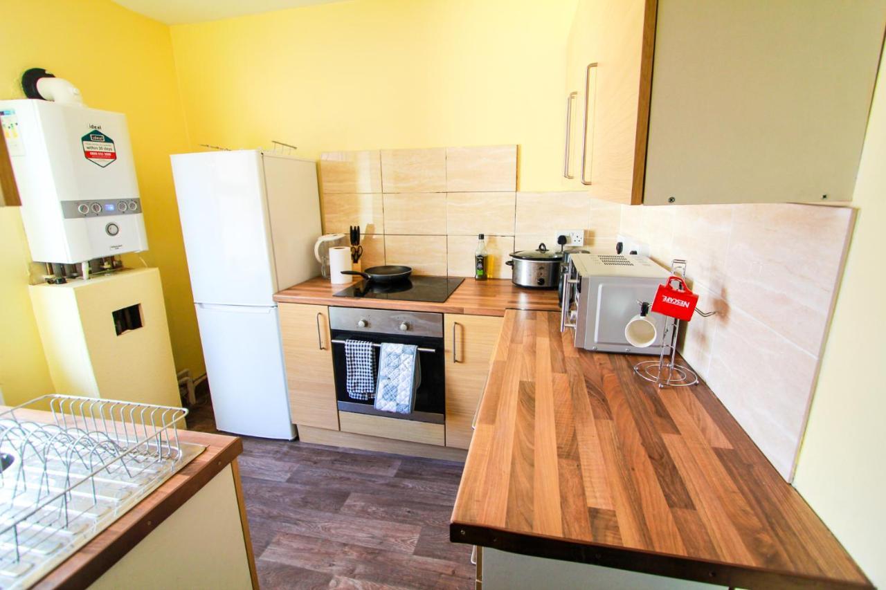 Central Bolton Accommodation Bagian luar foto