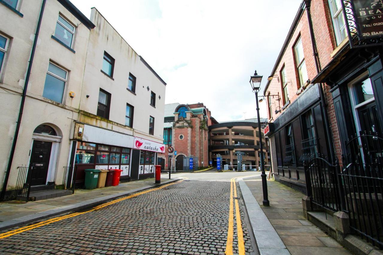 Central Bolton Accommodation Bagian luar foto